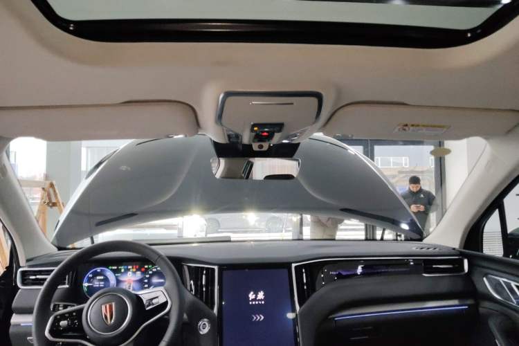 Used Hongqi HS7 PHEV 2025 Model 2.0T PHEV Four-Wheel Drive 2 Millionth Anniversary Edition—7 Seats
