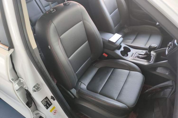 Used CHANGAN CS75 2014 1.8T Automatic Elite Model China IV Standard