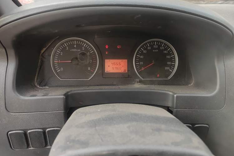 Used FORTHING Lingzhi 2014 M3 1.6L 7-Seater Comfort Model