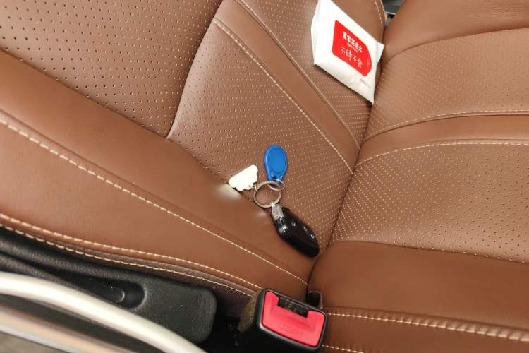 Used BYD Tang New Energy 2015 2.0T Four-Wheel-Drive Flagship Model Vehicle Key