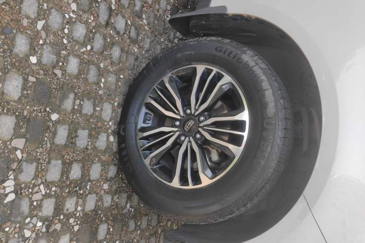 Used Geely Auto Vision X6 2016 1.8L Manual Luxury Model Right Front Wheel Hub