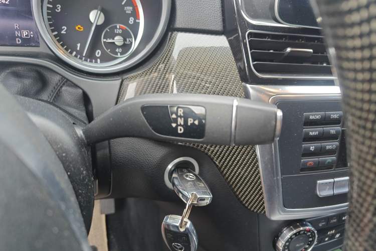 Used Mercedes-Benz M-Class 2014 ML 400 4MATIC Luxury Model
