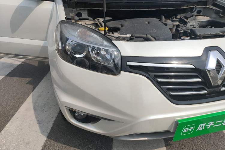 Used Renault Koleos 2014 2.0L Two-Wheel Drive Comfort Edition
