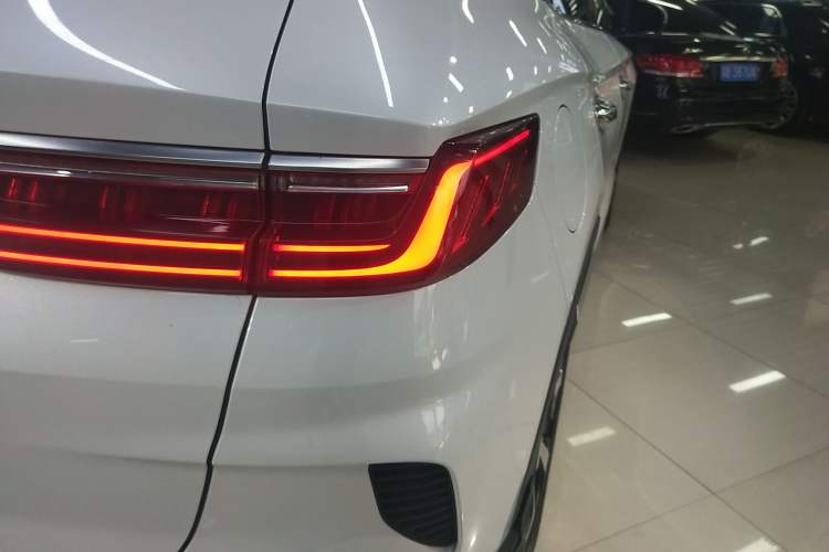 Used BYD Song PLUS New Energy 2021 EV Deluxe Model Right Rear Taillight