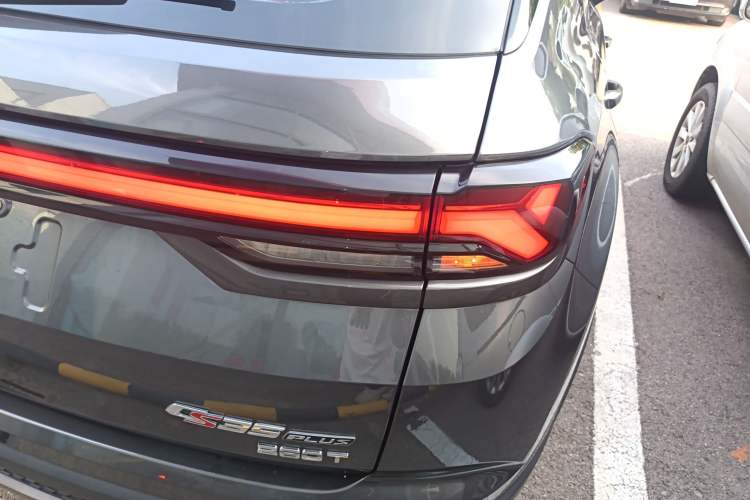 Used CHANGAN CS35PLUS 2021 Revised Version Blue Whale NE 1.4T DCT Luxury Edition