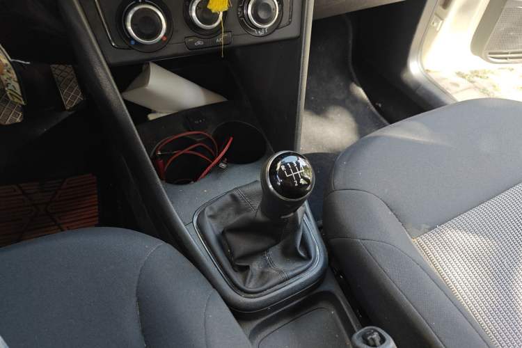 Used Volkswagen Polo 2016 1.4L Manual Fashion Model