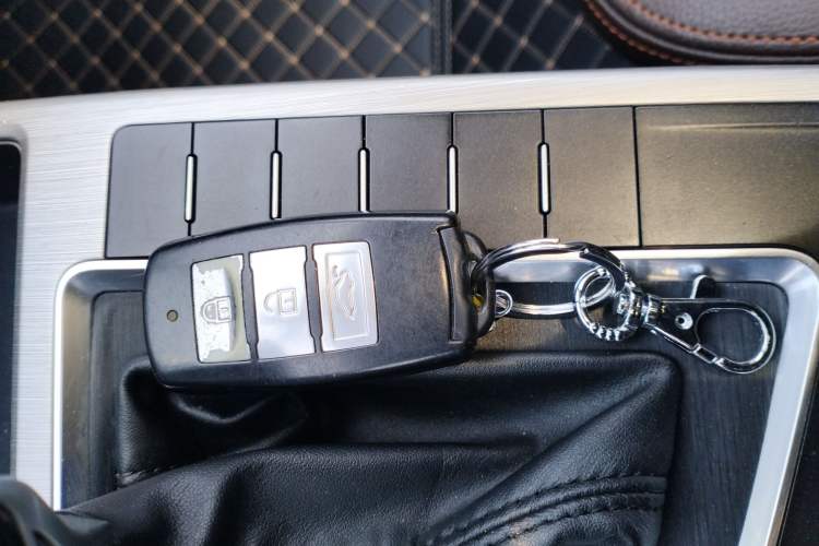 Used FORTHING Joyear X5 2017 Jingxiang Series 1.5T CVT Luxury Model Vehicle Key