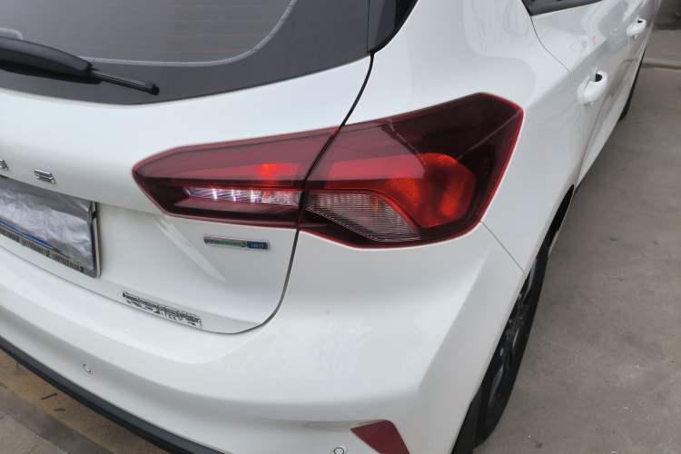 Used Ford Focus 2022 Hatchback EcoBoost 180 Automatic Performance Edition
