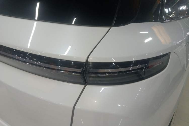 Used Li Auto L7 2023 Max model Right Rear Taillight