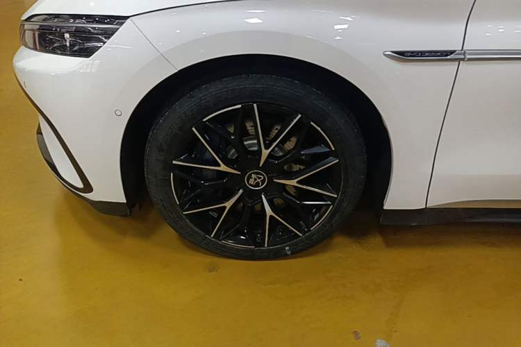 Used BYD Han 2023 EV Champion Edition 610KM All-Wheel-Drive Flagship Model