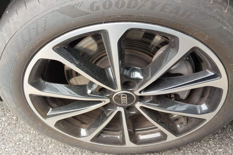 Used Audi A5L 2026 2.0T Sport Left Front Wheel Hub