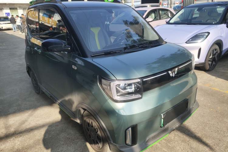 Used Wuling Hongguang MINIEV 2022 GAMEBOY 300km Enthusiast Model with Lithium Iron Phosphate
