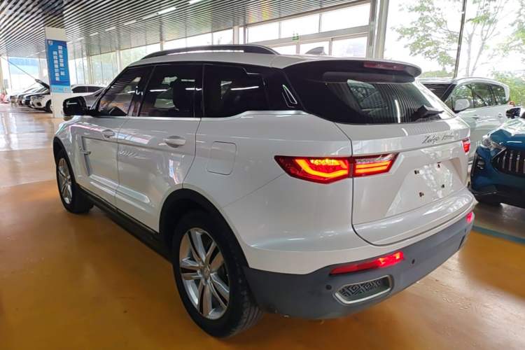 Used Zotye T700 2017 1.8T Dual-Clutch Luxury Model
