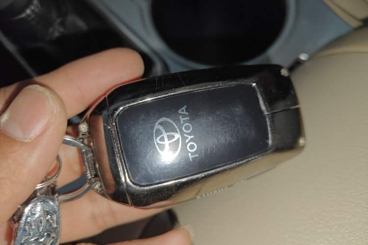 Used Toyota Highlander 2018 2.0T Two-Wheel Drive Luxury Edition 7 Seats China VI Standard
