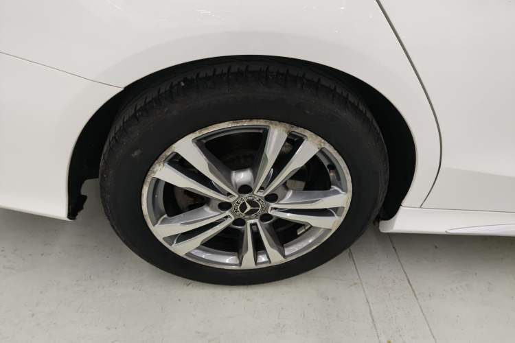 Used Mercedes-Benz C-Class 2017 Facelift C 200 L Sport Edition Right Rear Wheel Hub