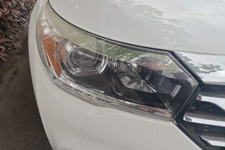 Used GAC Trumpchi GS4 2017 235T Automatic Two-Wheel Drive Elite Edition Right Front Headlight