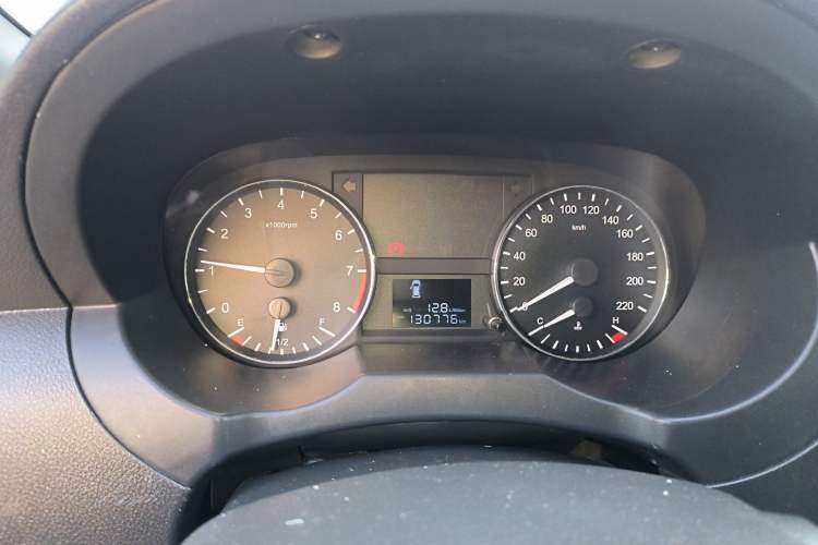 Used JAC Refine M3 2015 Maker Edition 1.6L Luxury Smart Version
