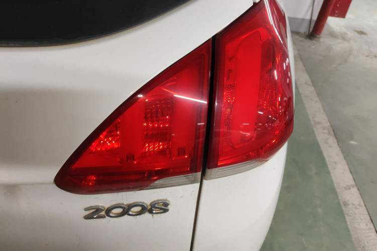 Used Peugeot 2008 2014 1.6L Manual Fashion Edition Right Rear Taillight