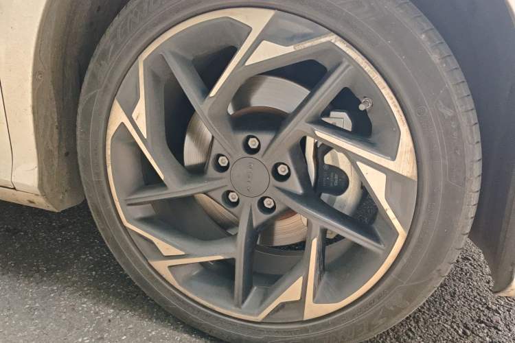 Used AION S MAX 2024 70 Star Edition Right Front Wheel Hub