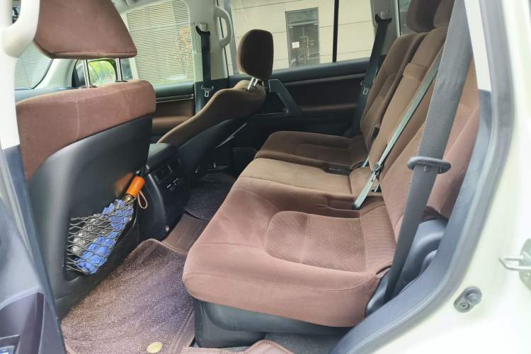 Used Toyota Land Cruiser 