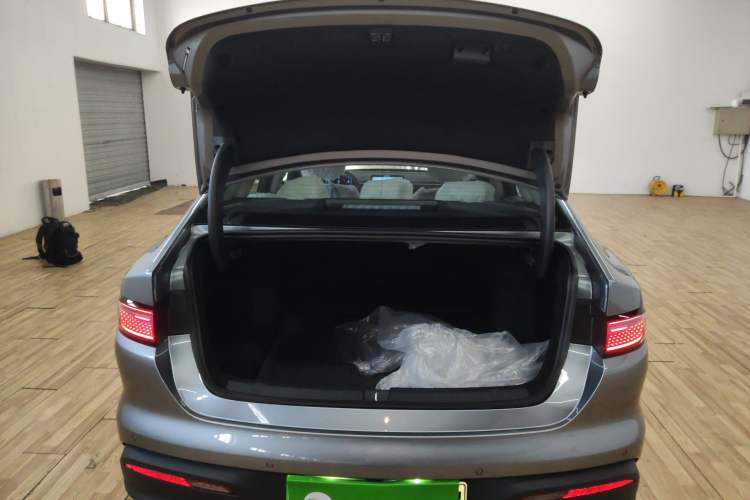 Used BYD Seal 05 DM-i 2026 DM-i 128KM Luxury Edition Trunk