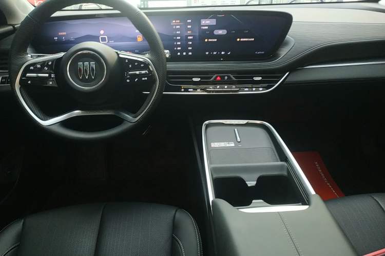 Used Buick LaCrosse 2023 28T Prestige Edition Audio And AC Panel