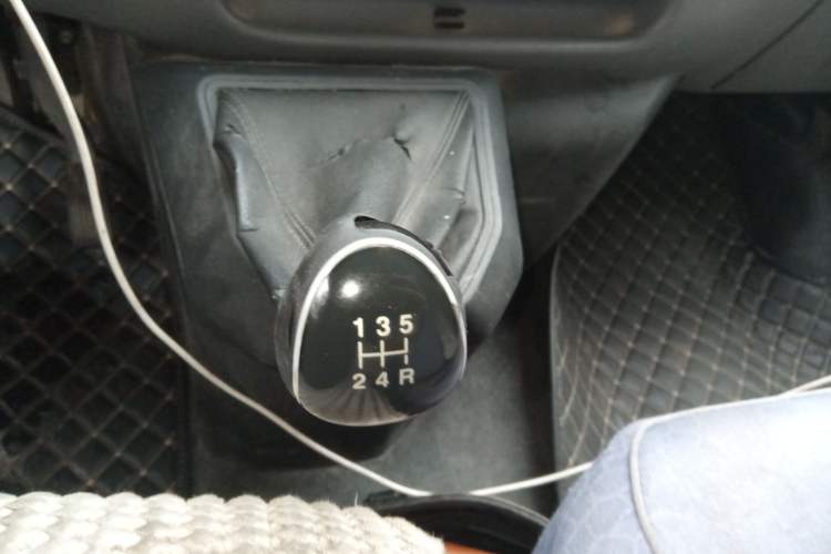 Used JMC Transit 2017 2.8T Commercial Version Short Wheelbase Mid-Roof 6/7/8-Seater JX493