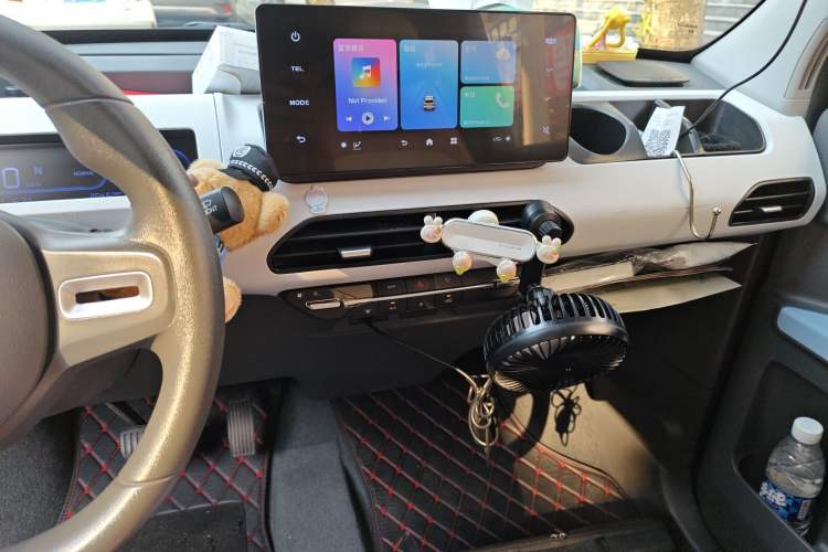 Used Geely Galaxy Panda 2023 Panda Mini 200km Endurance Bear Audio And AC Panel