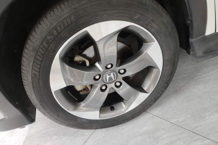 Used Honda Vezel 2016 1.8L CVT Front-Wheel Drive Pioneer Edition Exterior 2