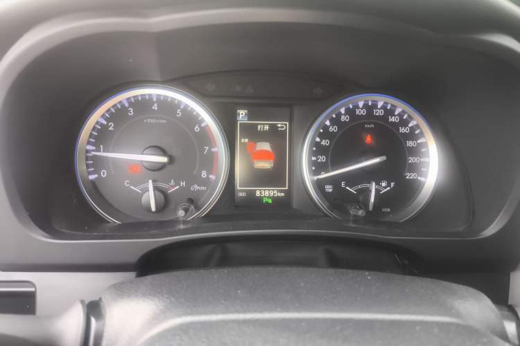 Used Toyota Highlander 2018 2.0T Four-Wheel Drive Luxury Version 7 Seats China VI Standard