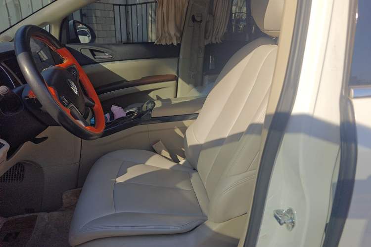 Used Buick GL8 2018 28T Comfort Model China VI Standard