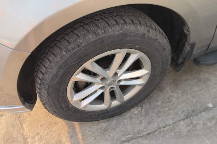 Used Zotye T600 2015 1.5T Manual Luxury Model
