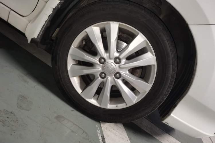 Used Honda City Classic 2012 1.5L Automatic Elite Edition Right Front Wheel Hub