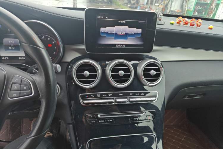 Used Mercedes-Benz GLC 2018 GLC 200 4MATIC Audio And AC Panel