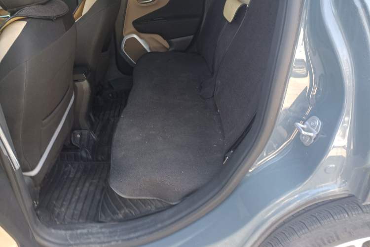 Used Jeep Renegade 2016 1.4T Automatic Jingneng Edition Left Rear Seat