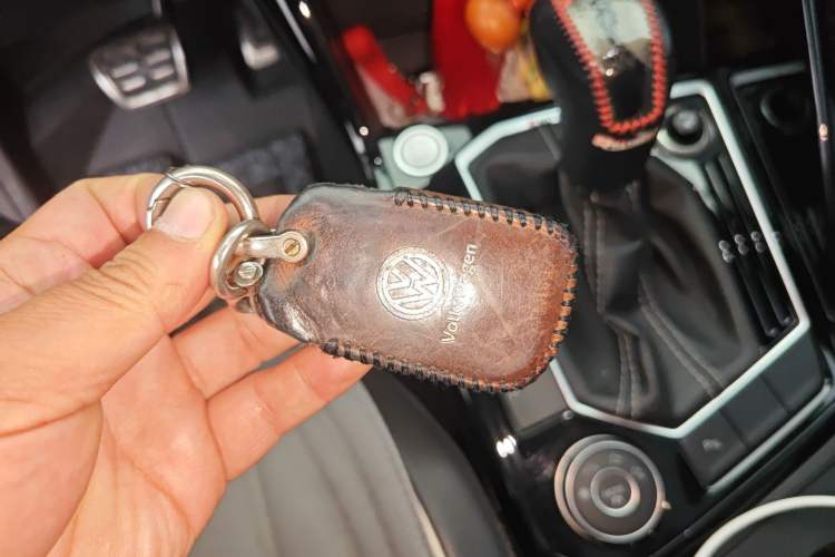 Used Volkswagen Tayron 2019 380TSI Four-Wheel Drive R-Line China VI-standard Vehicle Key