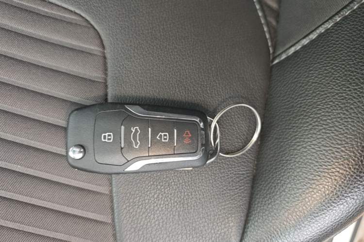 Used Ford Focus 2017 Hatchback EcoBoost 125 Automatic - Ultra-Powerful Style Edition with Smart Drive Features Vehicle Key