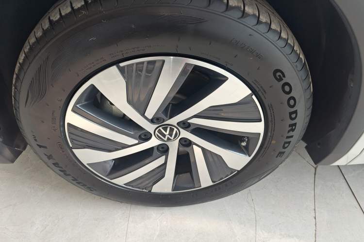 Used Volkswagen Tiguan L New Energy 2023 430 PHEV Plug-in Hybrid Flagship Edition Left Front Wheel Hub