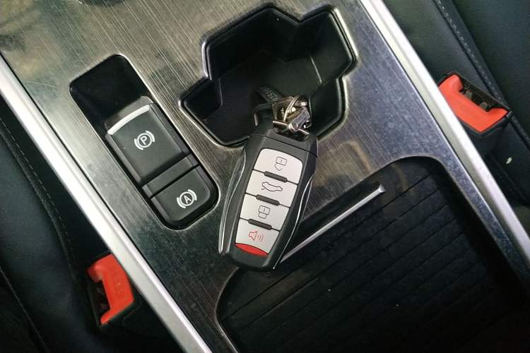 Used Haval H6 2021 Sport Edition 1.5T Automatic Elite Smart Connectivity Model U-Shape Grille Vehicle Key