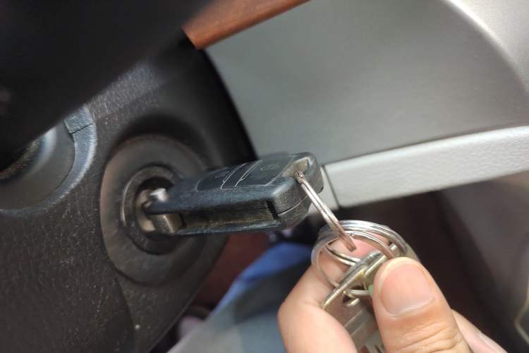 Used SAIC MAXUS G10 2015 2.0T Automatic Anniversary Edition