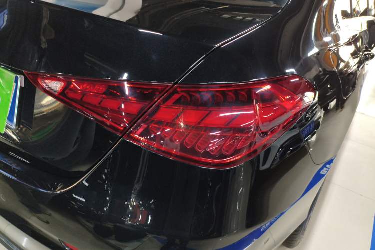 Used Mercedes-Benz C-Class 2022 Facelift C 260 L Exterior 3