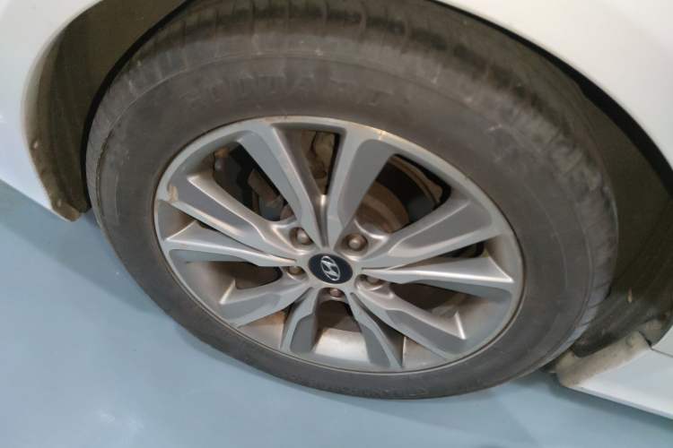 Used Hyundai Sonata 2014 2.0L Automatic Luxury Edition