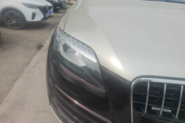 Used Audi Q7 2015 40 TFSI Collector's Edition Right Front Headlight