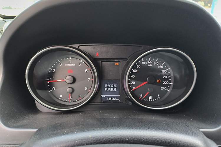 Used Haval H6 2015 Upgraded Model 1.5T Manual Two-Wheel Drive Elite Version