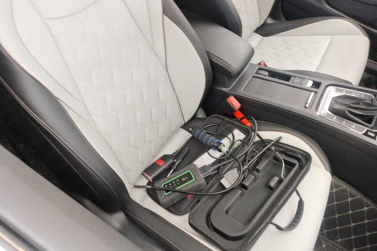 Used Volkswagen Magotan 2026 30 Million Vehicles Selected Model 380TSI DSG Luxury Edition Right Front Seat