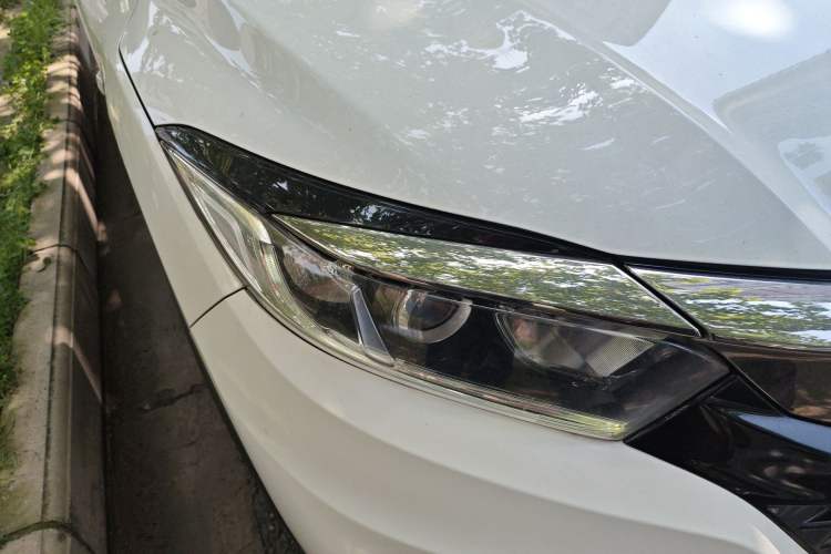 Used Honda Vezel 2020 1.5L CVT Elite Edition
