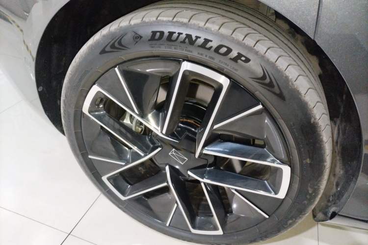 Used Avatr 12 2025 Year Updated Ultra Extended-Range Version