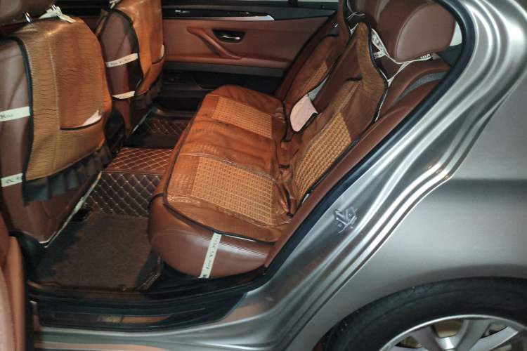 Used BMW 5 Series 2014 520Li Elegant Model Left Rear Seat