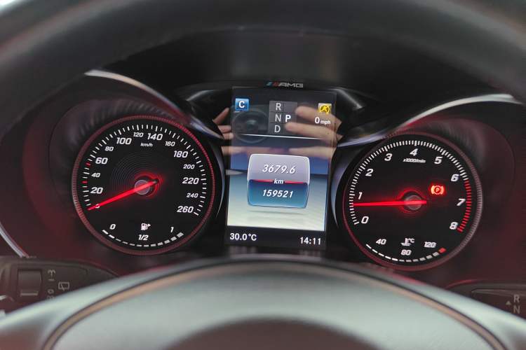 Used Mercedes-Benz GLC 2017 GLC 260 4MATIC Luxury Model
