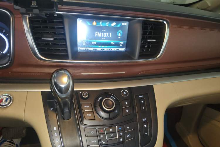 Used Buick GL8 2017 25S Prestige Version China V Standard